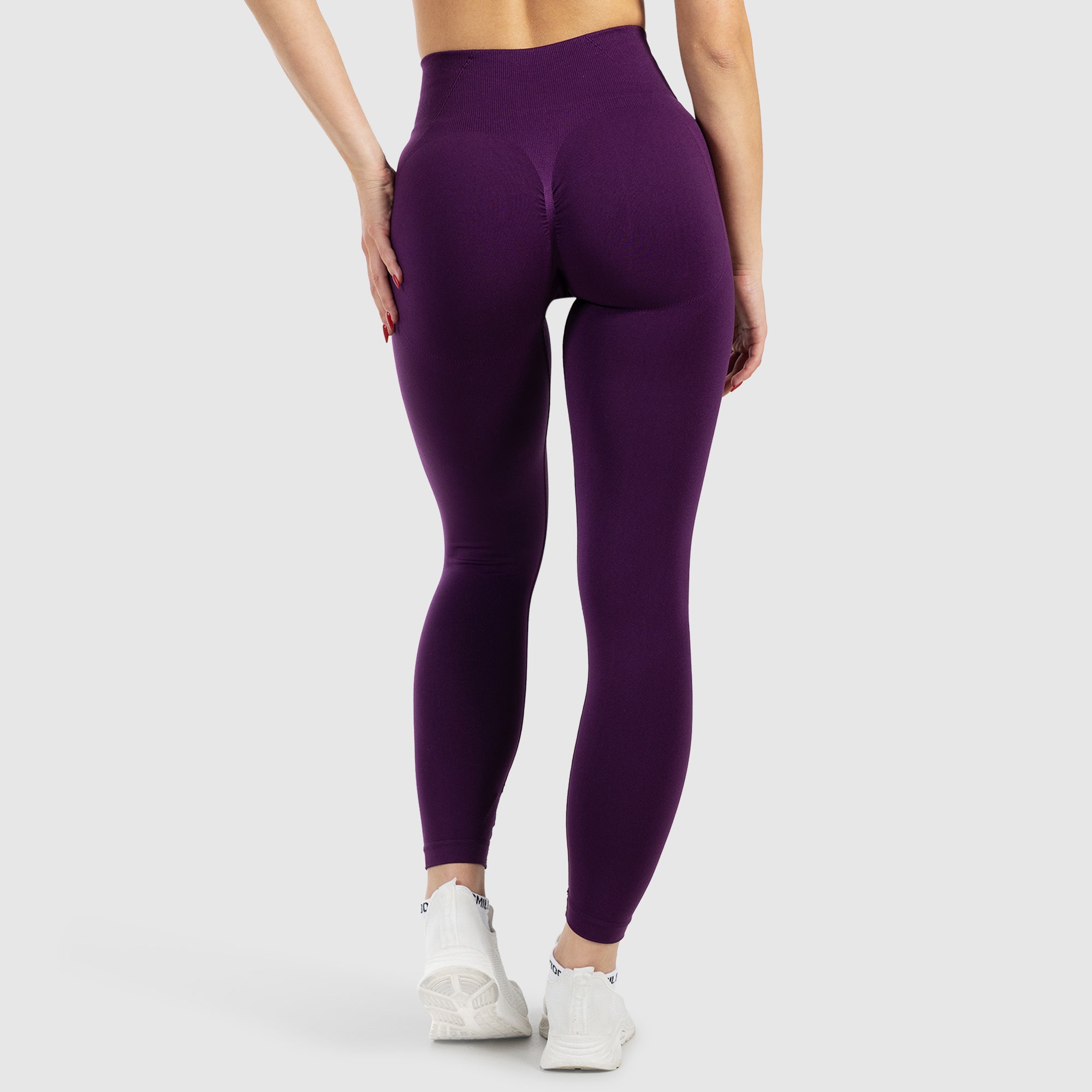 Violett S